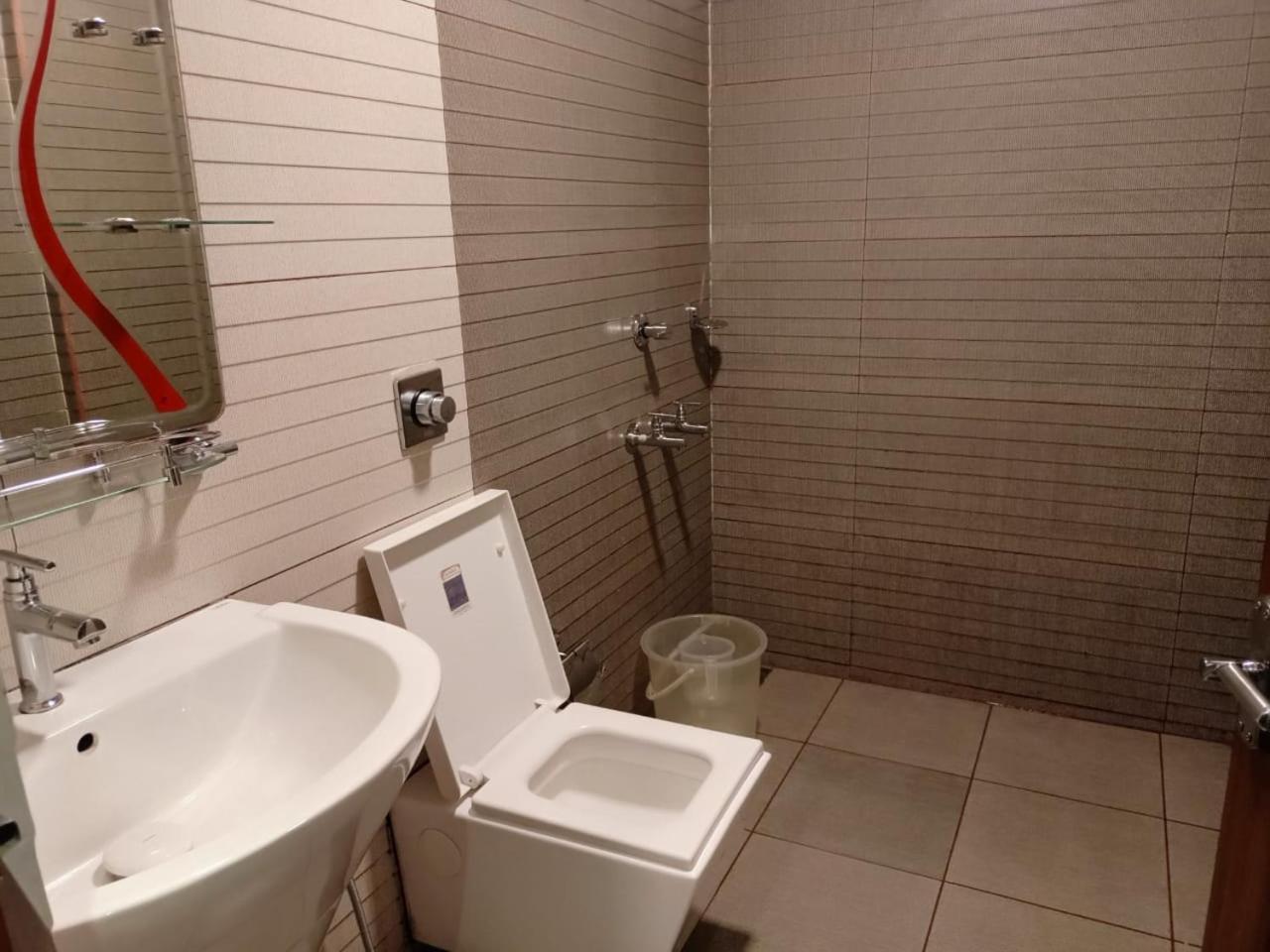 Hotelgurubhavan Munnar Ngoại thất bức ảnh